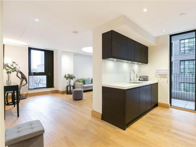 Flat to rent in Cleland House, John Islip Street, London SW1P