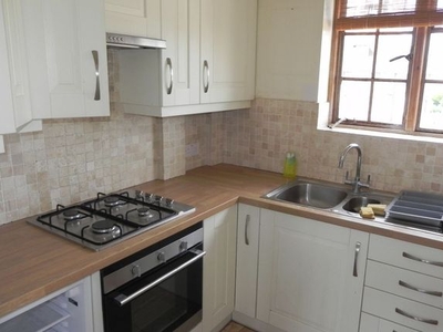 Flat to rent in Condor Court, Guildford GU2