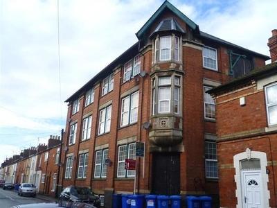 Flat to rent in Havelock Street, Kettering NN16