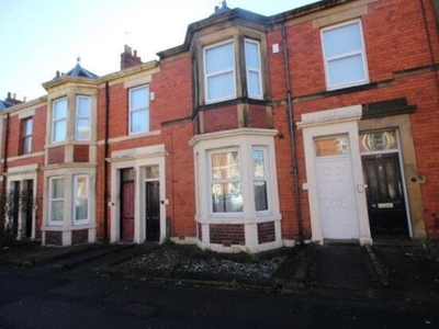 Flat to rent in Mayfair Road, Newcastle Upon Tyne NE2