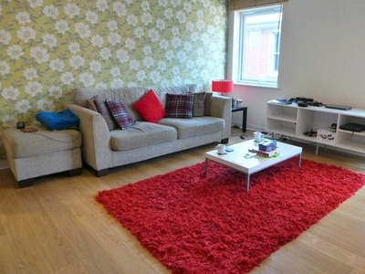 Flat to rent in Melville Street, Salford M3