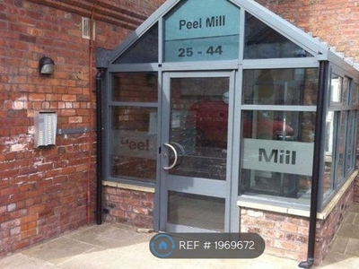 Flat to rent in Peel Mills, Morley, Leeds LS27