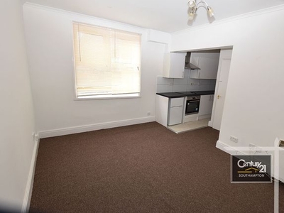 Flat to rent in |Ref: R153568|, Terminus Terrace, Southampton SO14