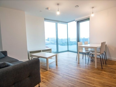 Flat to rent in The Tower, 19 Plaza Boulevard, Liverpool L8