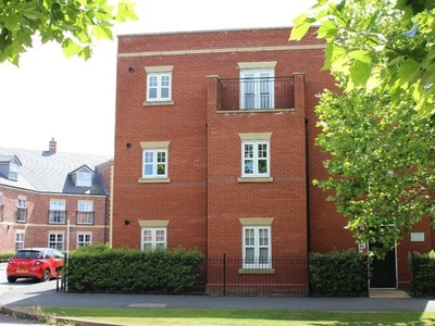 Flat to rent in Upton, Chester CH2