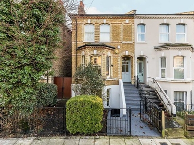 Property for sale in Rossiter Road, London SW12