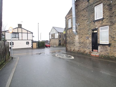 Property to rent in Littlemoor Road, Pudsey LS28