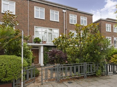 Property to rent in Marlborough Hill, London NW8