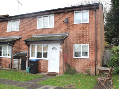 Property to rent in Sycamore Walk, Englefield Green, Egham TW20