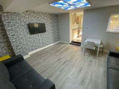 Room to rent in Trafford Street, Preston, Lancashire PR1