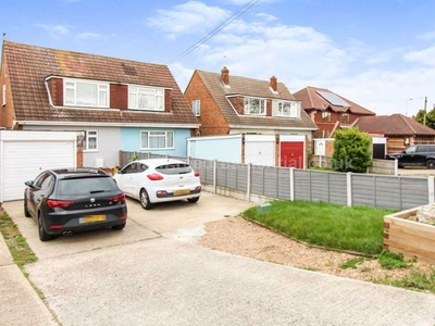 Semi-detached house to rent in Central Wall Road, Canvey Island SS8