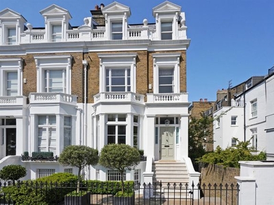 Semi-detached house to rent in Elm Park Road, Chelsea SW3