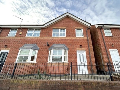 Semi-detached house to rent in Hartshill Road, Hartshill, Stoke-On-Trent ST4