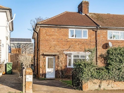 Semi-detached house to rent in Wolsey Road, Summertown OX2