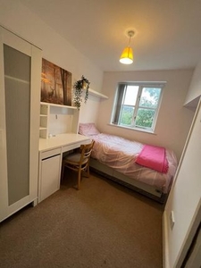 Shared accommodation to rent in Aspen Grove, Aldershot, Hampshire GU12