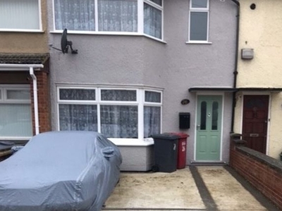 Terraced house to rent in Aldborough Spur, Slough SL1