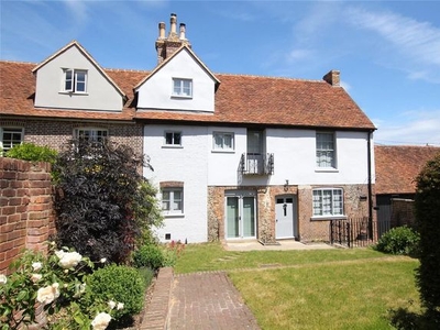 Terraced house to rent in Berkhamsted Place, Castle Hill, Berkhamsted HP4
