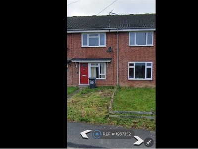 Terraced house to rent in Berry Avenue, Eckington, Sheffield S21
