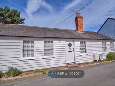 Terraced house to rent in Chapel Road, Burnham On Crouch CM0
