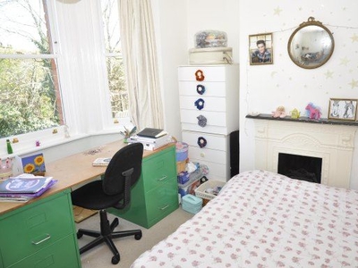 Shared accommodation to rent in Park Road, Farnham, Surrey GU9
