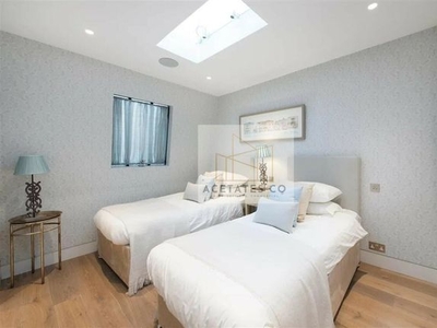 Terraced house to rent in Pavilion Road, London SW1X