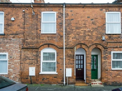 Terraced house to rent in Queen Street, Withernsea HU19