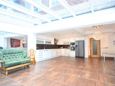 Terraced house to rent in Redington Gardens, London NW3