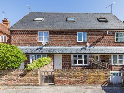 Terraced house to rent in St. Marys Street, Wallingford OX10
