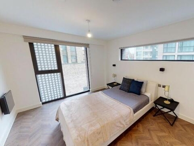 2 Bedroom Shared Living/roommate Birkenhead Merseyside