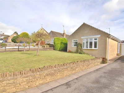 Bungalow to rent in Shepherds Croft, Stroud, Gloucestershire GL5