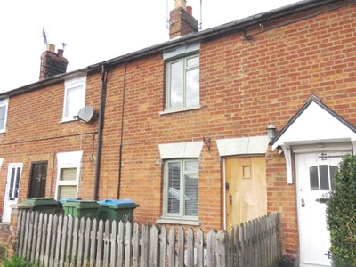 Cottage to rent in Weston Road, Aston Clinton, Aylesbury HP22