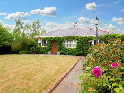 Detached bungalow for sale in Smithy Brow, Croft WA3