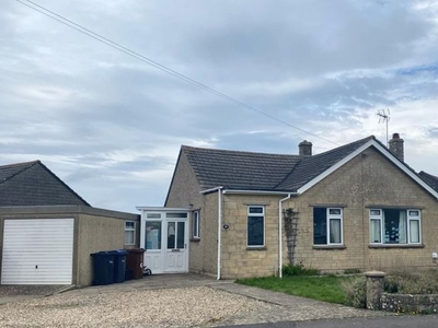 Detached bungalow to rent in Sadlers Mead, Chippenham SN15