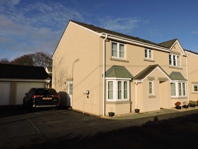 Detached house to rent in Johnstown, Carmarthen SA31
