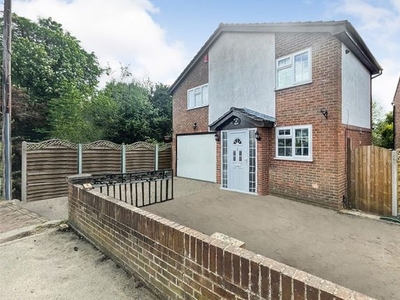 Detached house to rent in Lent Rise Road, Burnham SL1