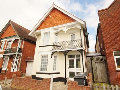 Detached house to rent in Markham Road, Winton, Bournemouth BH9