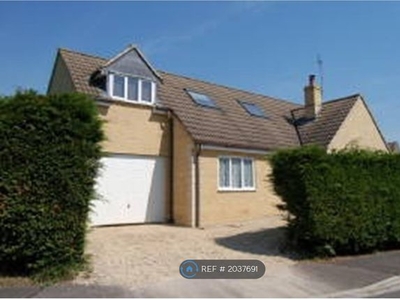 Detached house to rent in Monks Park, Malmesbury SN16