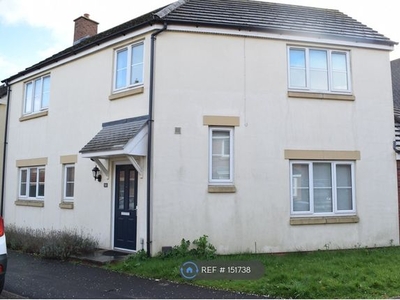 Detached house to rent in Vistula Crescent, Swindon SN25