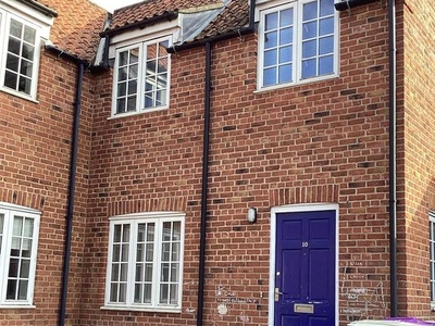 End terrace house to rent in Leakes Court, James Street, Louth LN11