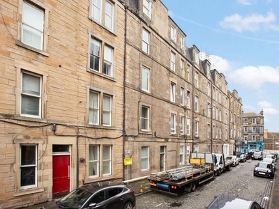 Flat for sale in 10/7 Pirrie Street, Edinburgh EH6