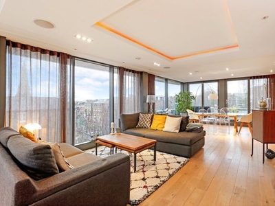 Flat for sale in Goldhurst Terrace, South Hampstead, London NW6