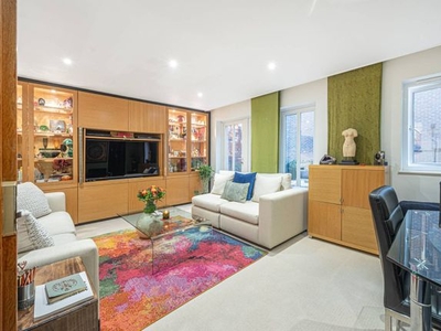 Flat for sale in Spencer Walk, Hampstead, London NW3