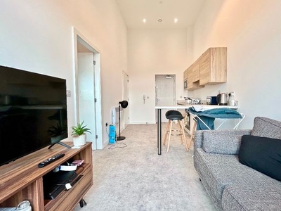 Flat to rent in 305 Birtin Works, Henry St S3