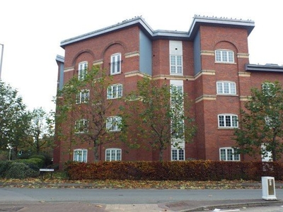 Flat to rent in Anglesey Road, Burton-On-Trent DE14