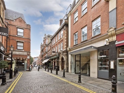 Flat to rent in Brasenose House, Kensington High Street, London W8