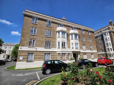 Flat to rent in Cambray Court, Cambray Place, Cheltenham, Gloucestershire GL50