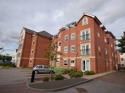 Flat to rent in Cambridge Court, Nottingham NG2