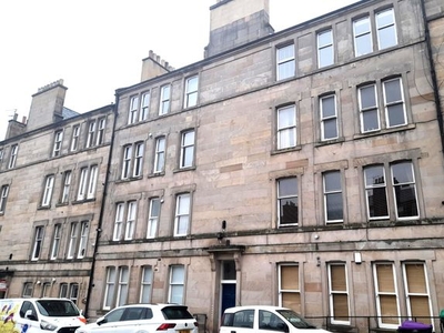 Flat to rent in Comely Bank Row, Comely Bank, Edinburgh EH4
