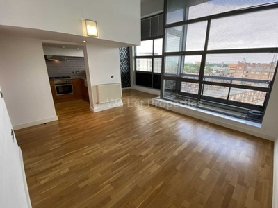 Flat to rent in Connect House, Ancoats M4