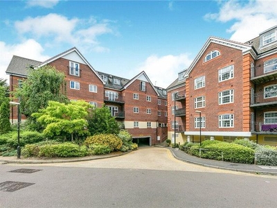 Flat to rent in Dorchester Court, London Road, Camberley GU15